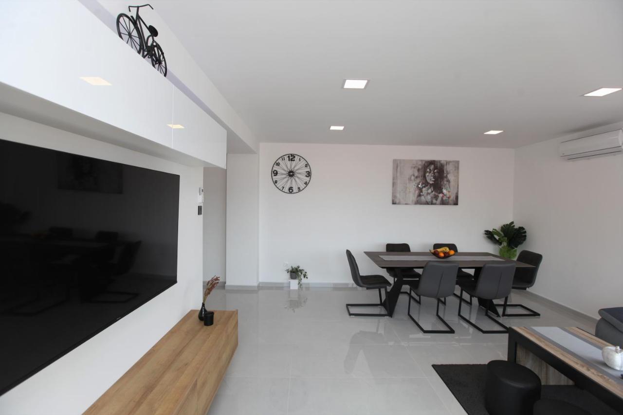 Apartmani Ive Trogir Exterior photo