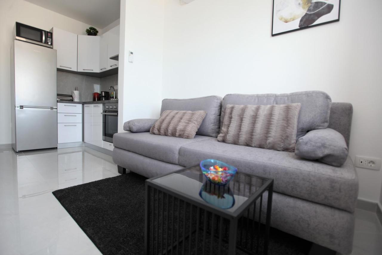 Apartmani Ive Trogir Exterior photo