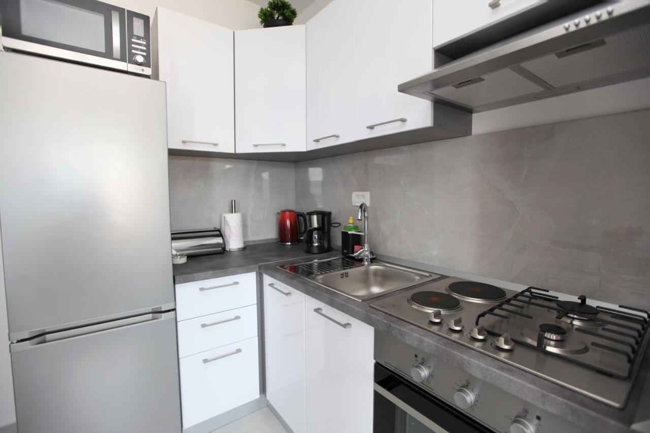 Apartmani Ive Trogir Exterior photo