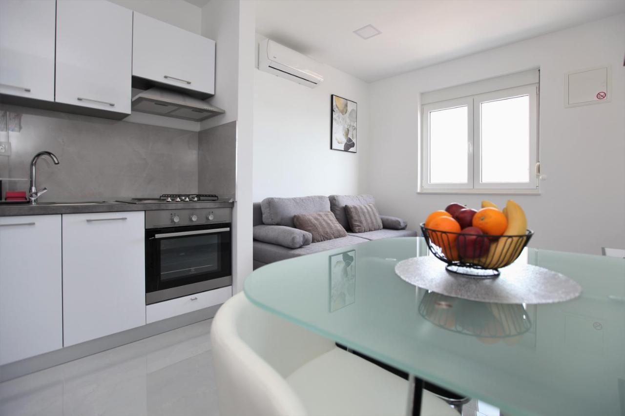 Apartmani Ive Trogir Exterior photo